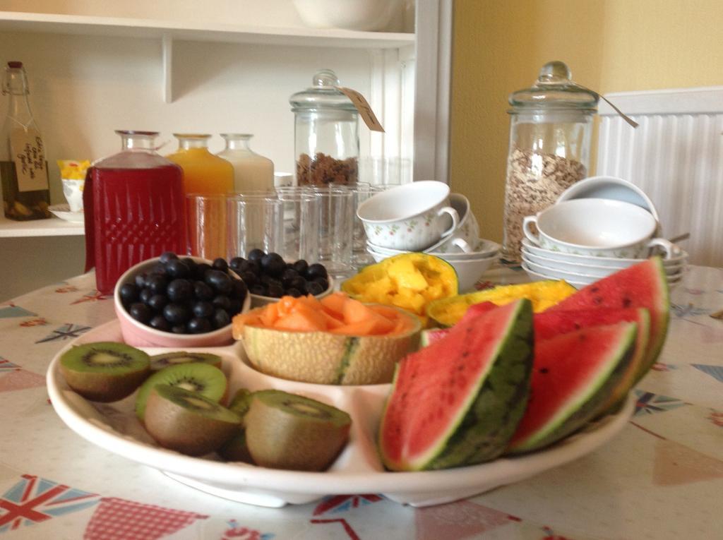 Hooray Henrys Bed & Breakfast Sheringham Bagian luar foto