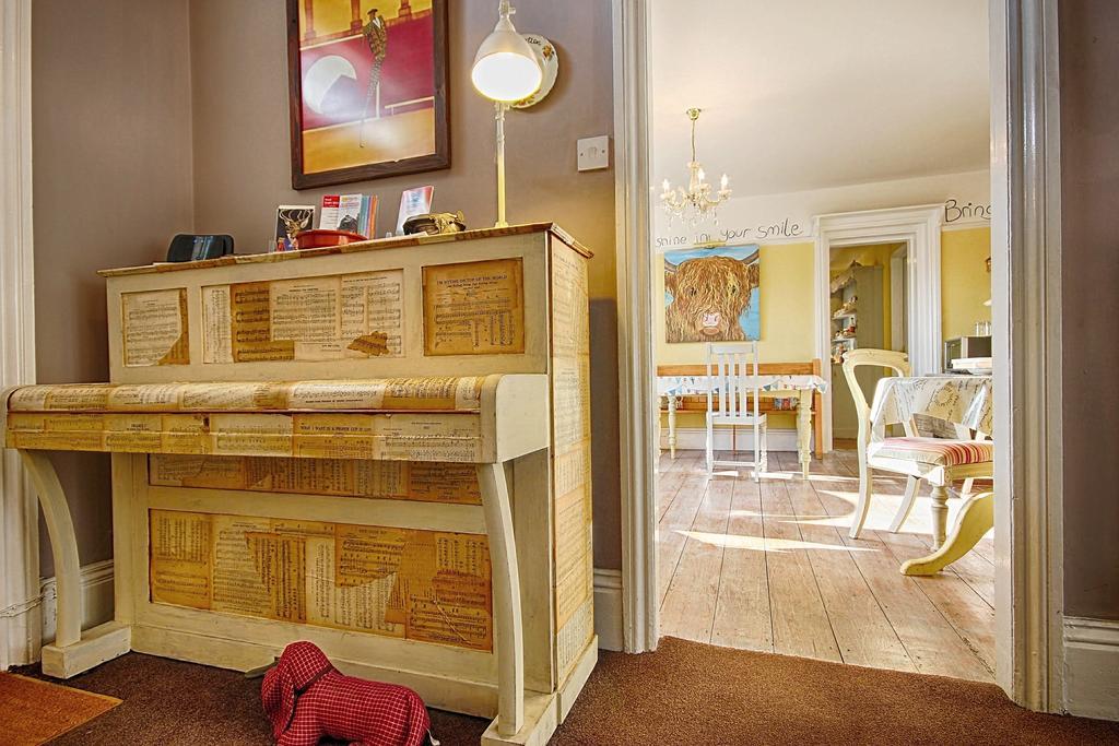 Hooray Henrys Bed & Breakfast Sheringham Bagian luar foto