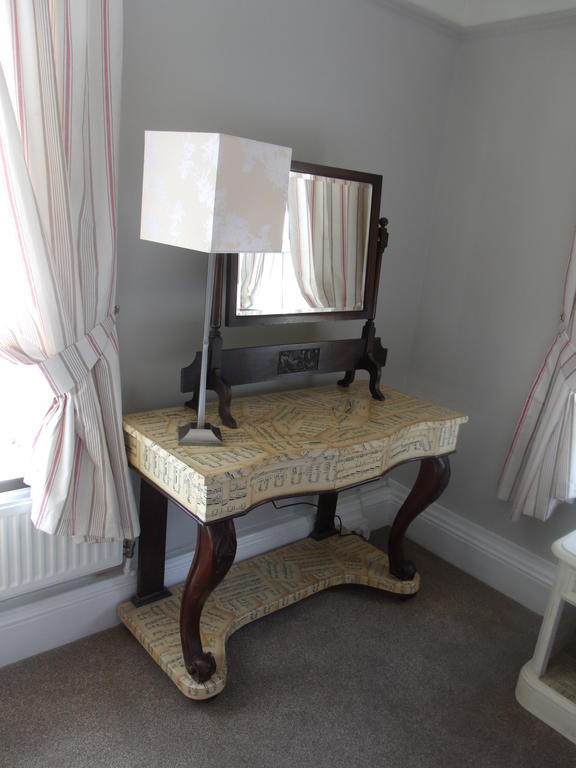 Hooray Henrys Bed & Breakfast Sheringham Bagian luar foto