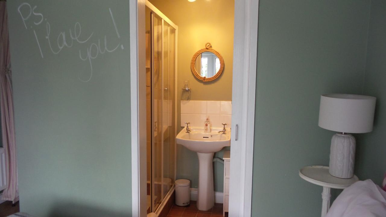 Hooray Henrys Bed & Breakfast Sheringham Bagian luar foto